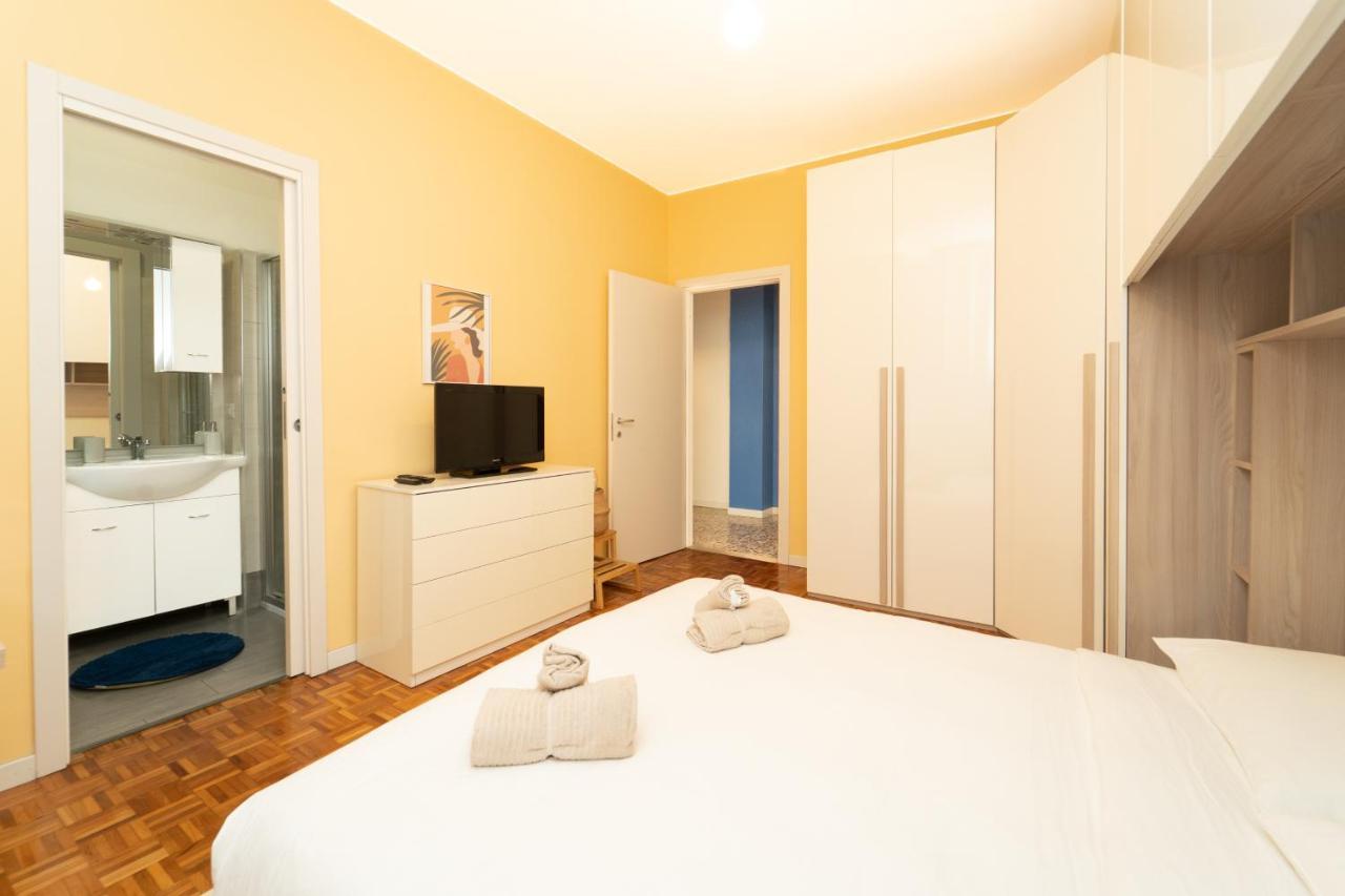 Ferienwohnung Trilocale Con Parcheggio Privato Mailand Exterior foto